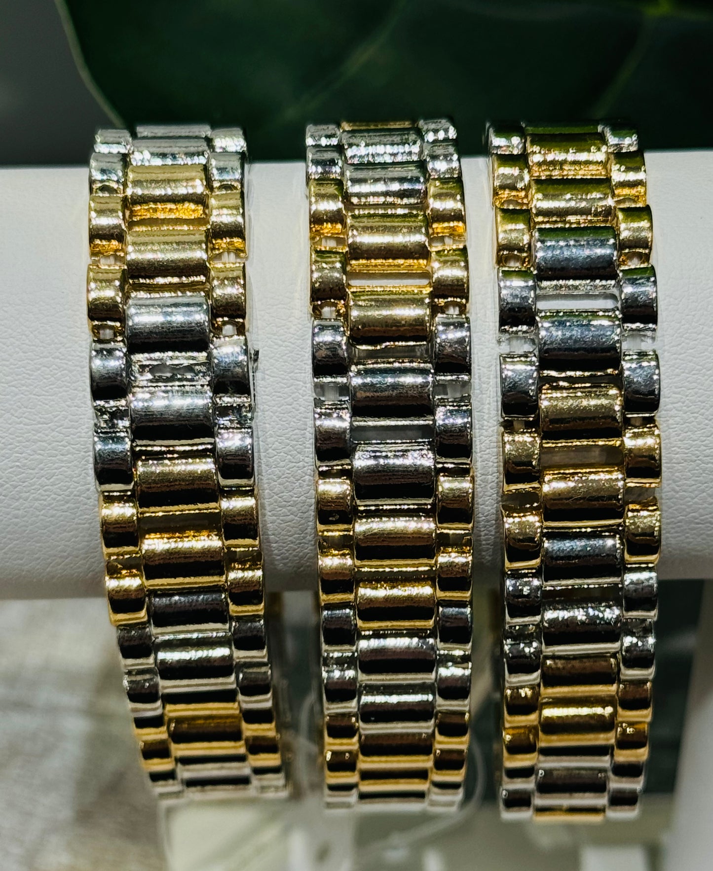 Linked Up Stretch Bracelet (Silver, Gold, Mixed)